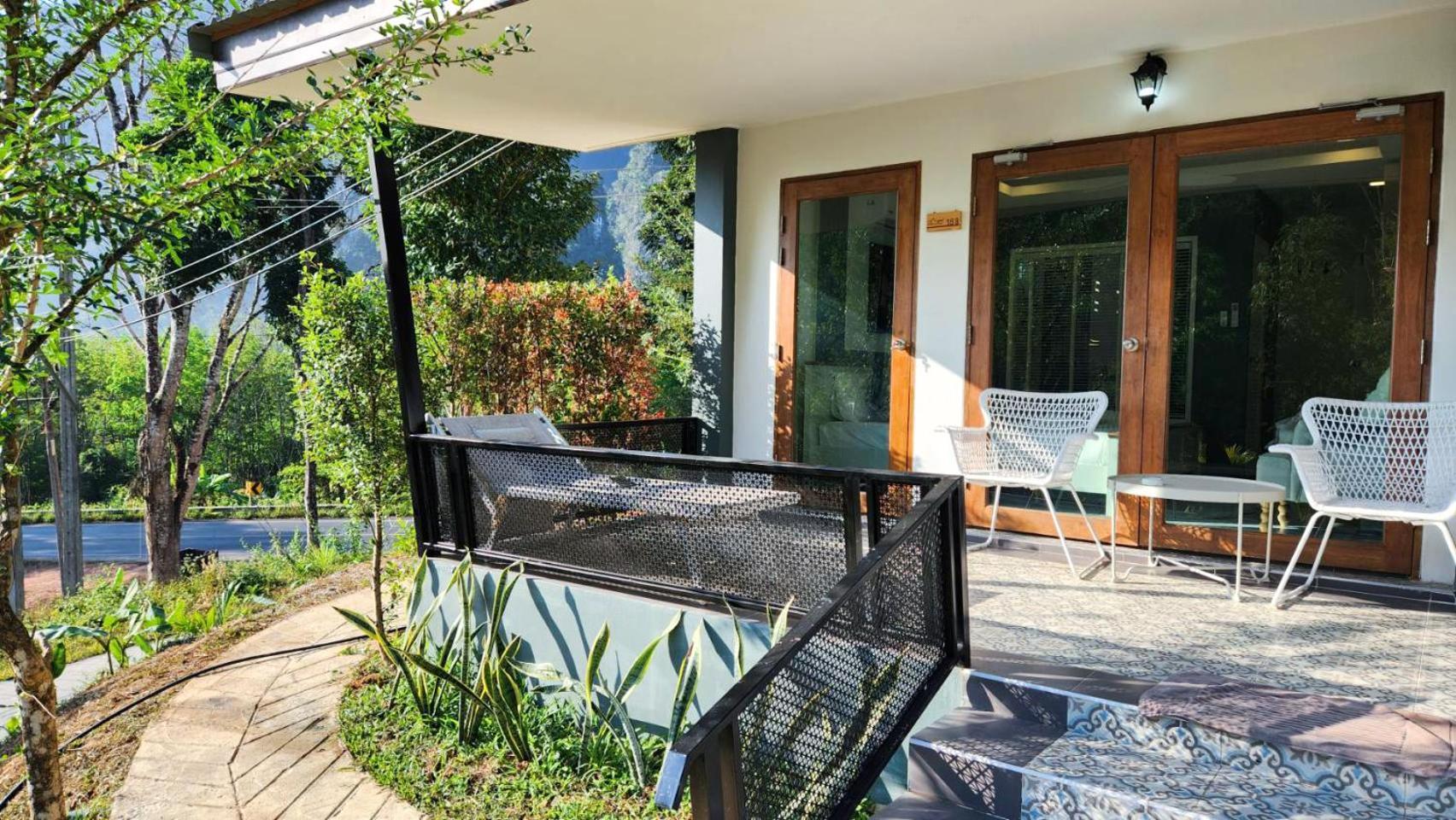Magical Mountain View Resort Khao Sok National Park Esterno foto